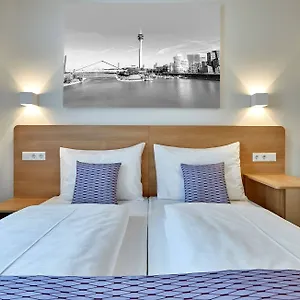 Hotel Mcdreams Duesseldorf-city **